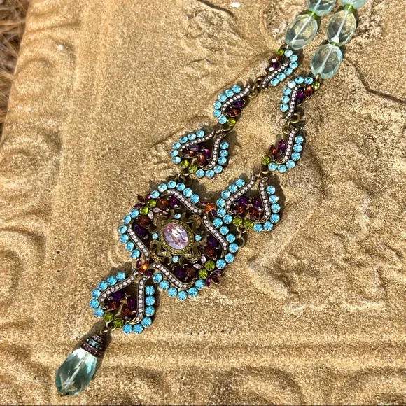Heidi Daus Dramatic Swarovski Crystal Necklace - Picture 1 of 14